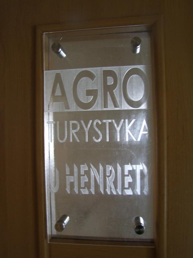 U Henriety *